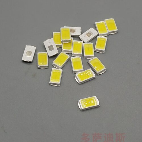 多型号贴片LED灯珠照明维修替换3030常用2835暖白光5730高亮7030