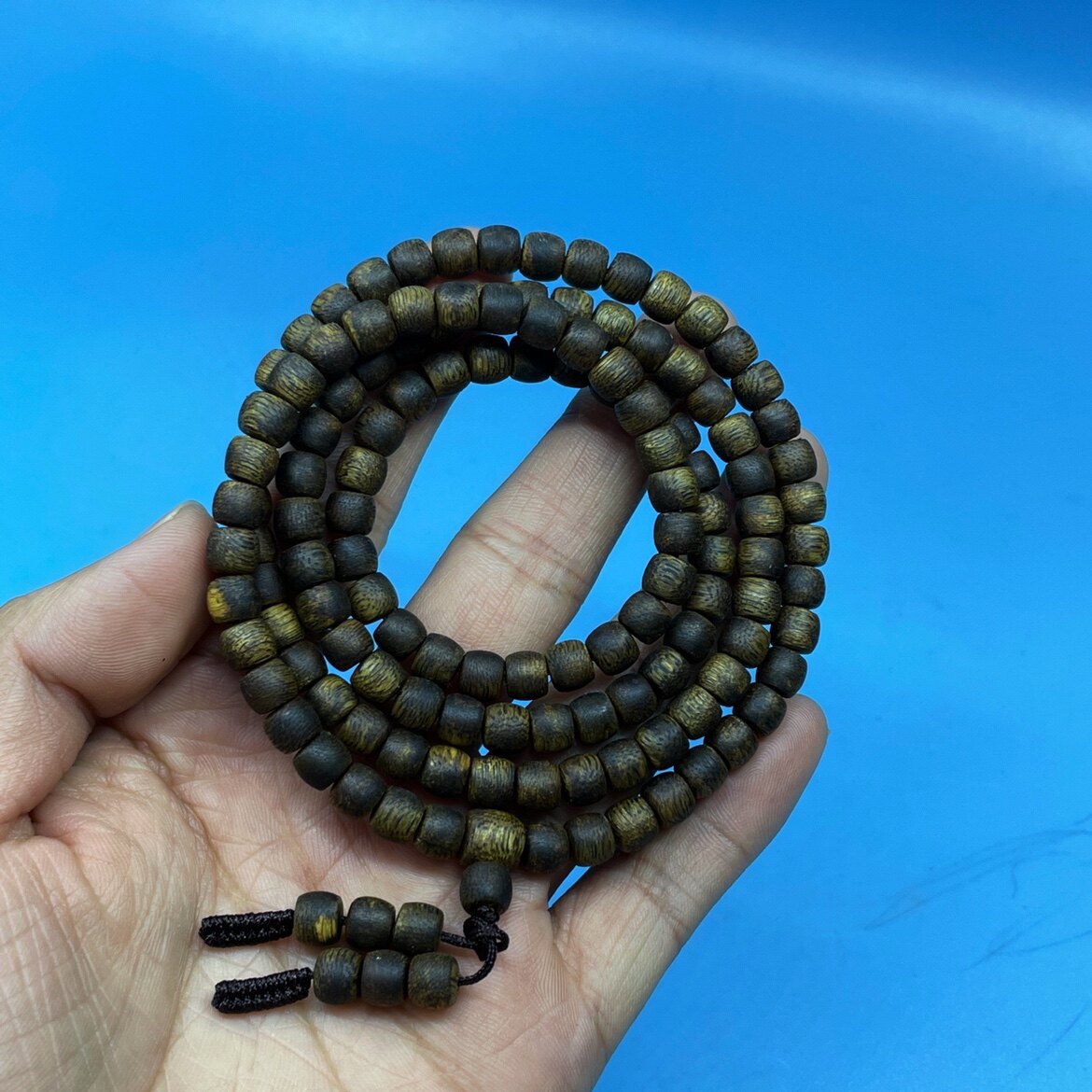 99포인트 선하이난 바이치난 침향 드럼 비즈 6MM 108개 무게 13.4G 상쾌한 꿀과 달콤한 꽃향기가 가득합니다