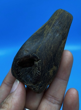 沉水越南红土大瘤疤沉香手把件/吊坠 长66mm宽36mm厚24mm重26克
