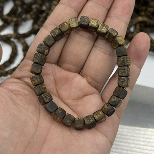 福利款 9分沉八方来财钻石方珠棋楠单圈男女沉香手串海南绿奇楠6MM