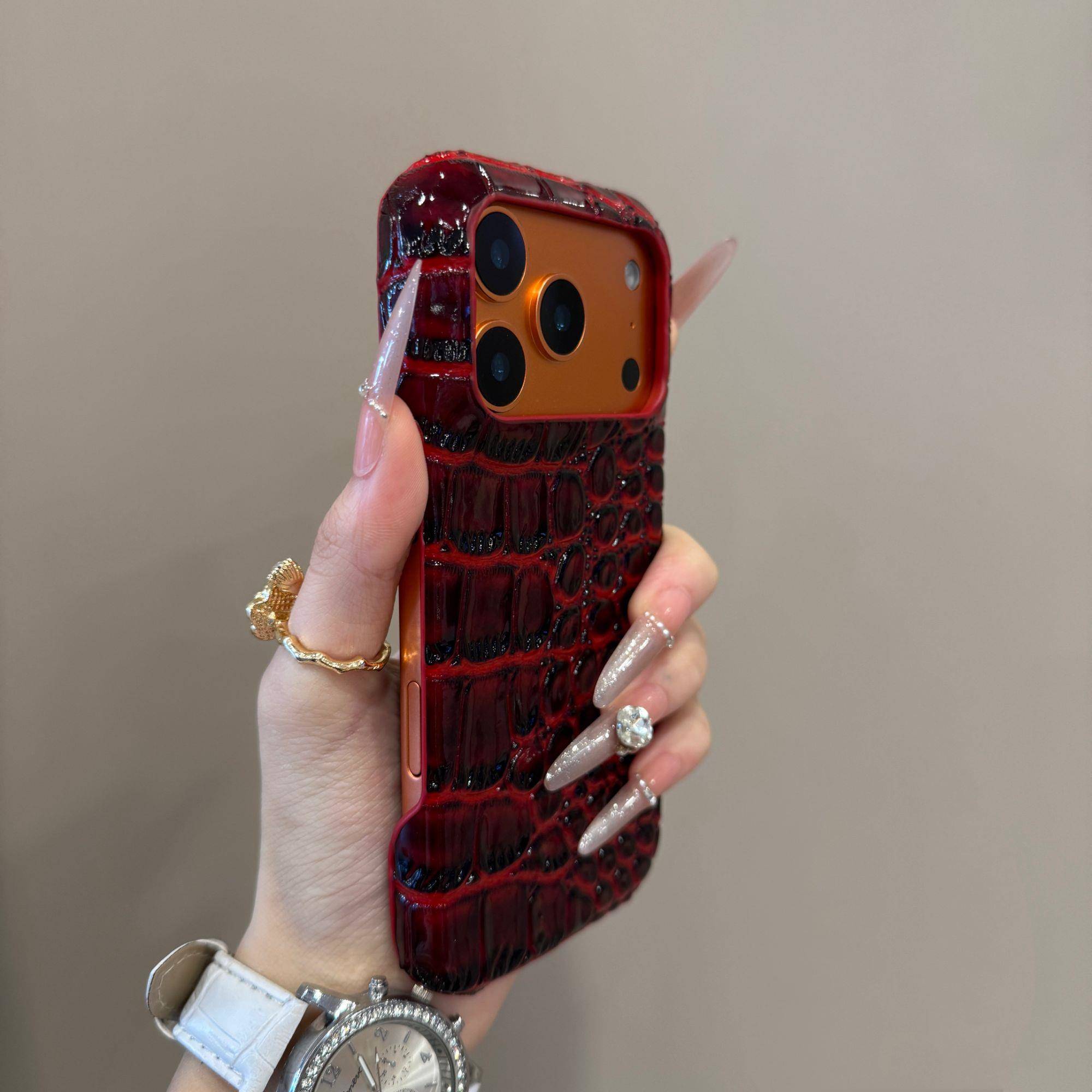 高级感亮面拼接鳄鱼纹适用iPhone17promax手机壳15新款17pro网红女款13创意全包防摔16pro超好看17保护套