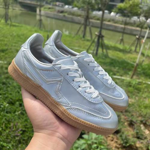 出口老美德训阿甘鞋女童配亲子