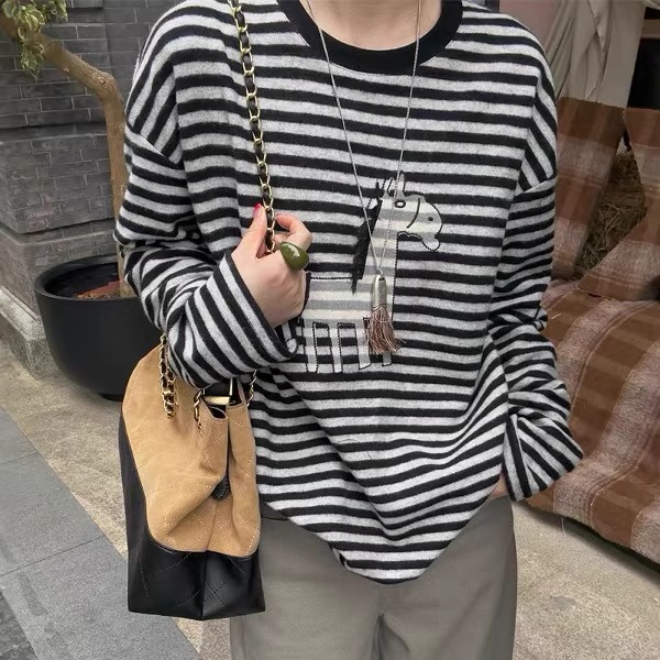 卡通小马图案宽松磨毛条纹T恤女