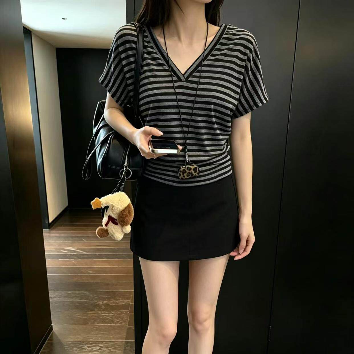 夏韩版条纹V领显瘦露背挂件T恤女