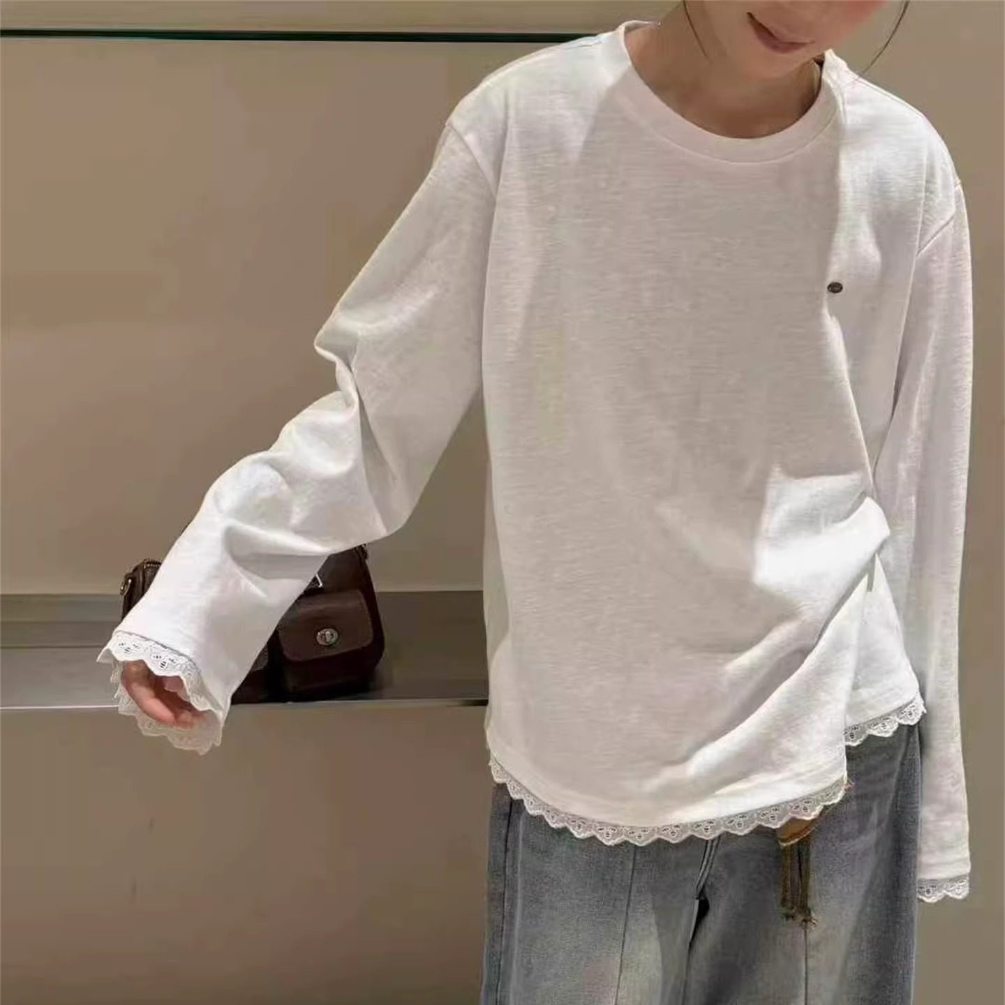 拼接蕾丝花边T恤打底衫女2025冬季新款韩版圆领宽松显瘦内搭上衣,女装/女士精品,T恤,淘宝优惠券,粉丝福利购,淘宝优惠卷