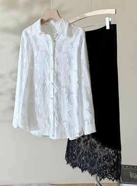 Met Endi黑色丝绒半身裙下摆斜蕾丝拼接2024年秋款时尚性感包臀裙