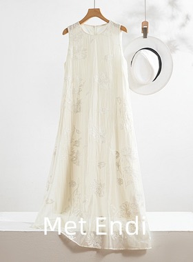 时尚重工刺绣天丝白色连衣裙女夏季新中式国风长款无袖背心裙