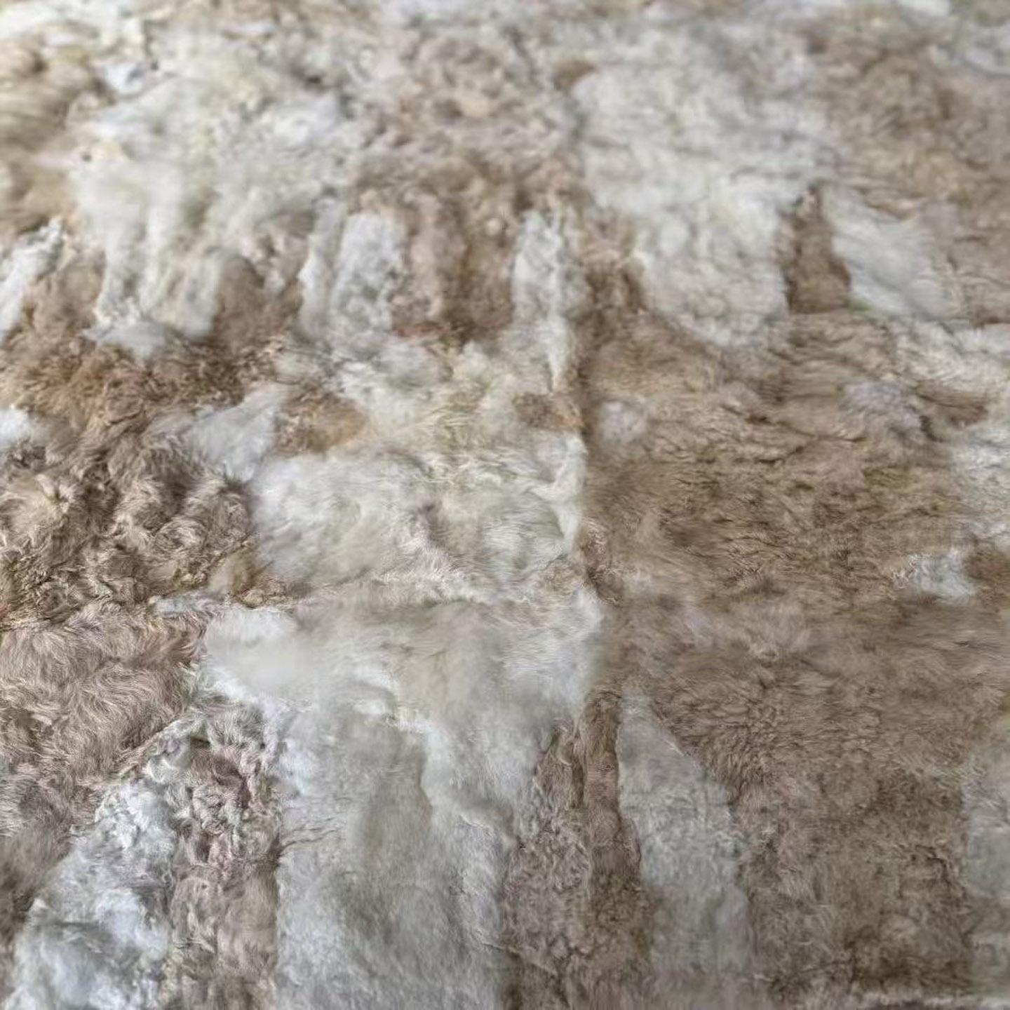 床上佳品有软黄金上帝的纱织美称
