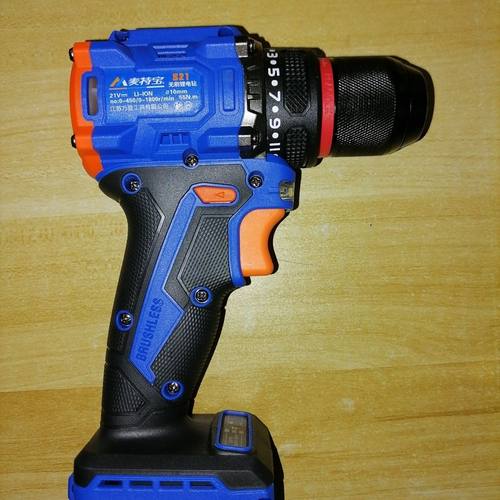 万登无刷锂电钻麦特宝s21