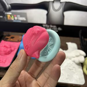 立体baby蓝芭比粉星星贝壳磁吸支架高级感苹果伸缩气囊手机支架女