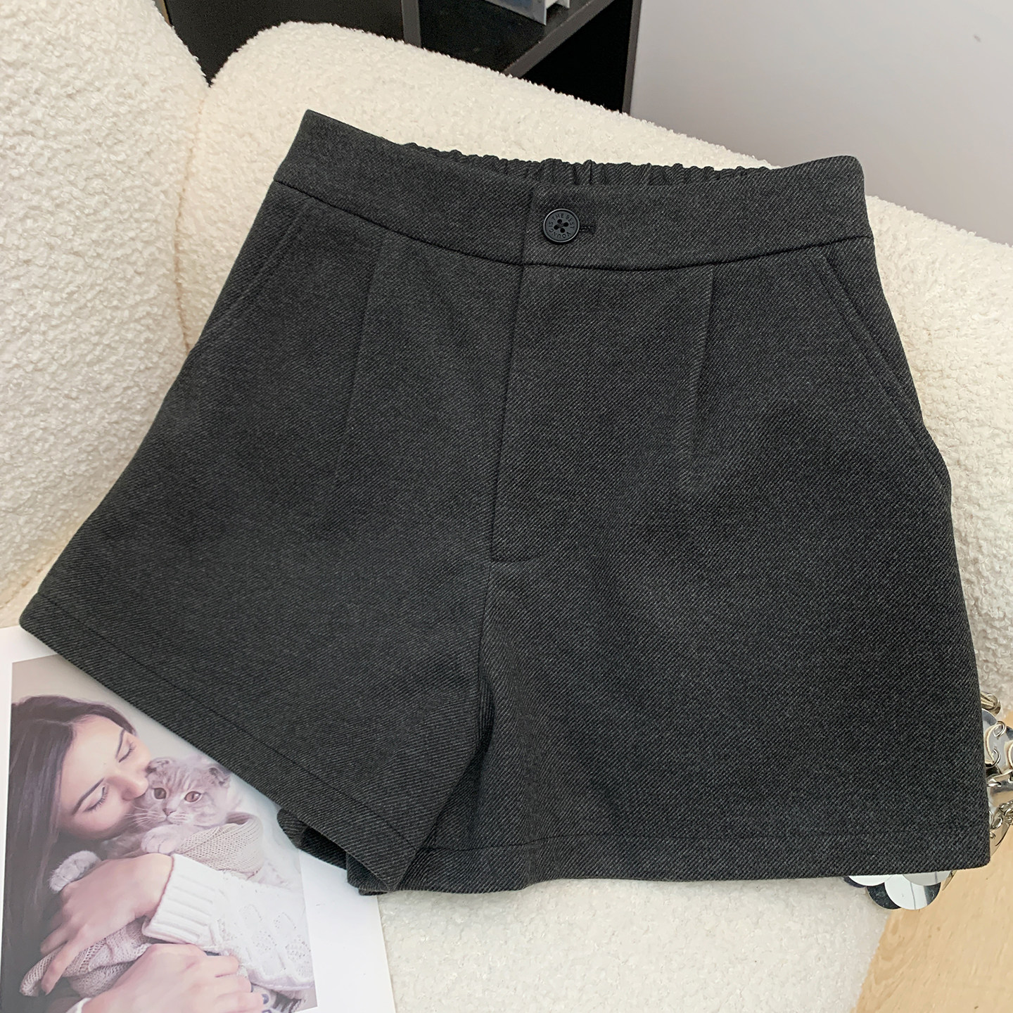 韩版灰色高级感西装毛呢短裤女秋冬新款高腰外穿简约a字靴裤裤子