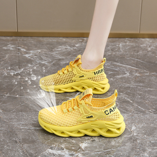 劳保鞋女款夏季透气钢头轻便女士软底防砸钢包头夏天久站不累上班