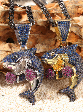 微镶锆石金刚玉拳击鲨鱼吊坠