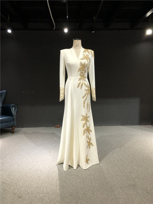 时尚风舞台民歌古筝演奏晚礼服