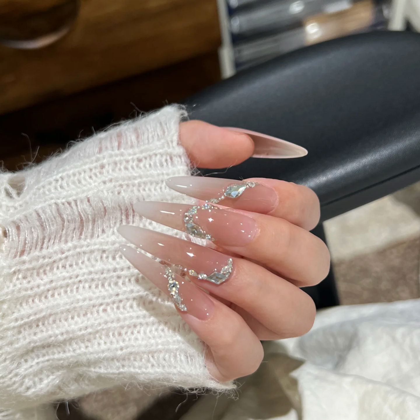 白月光高级新娘显白轻奢满钻美甲