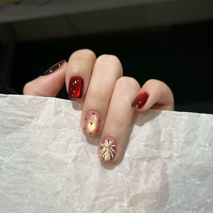 【烟花】新年氛围感红宝石显白追光玻璃珠猫眼短款美甲手工穿戴甲