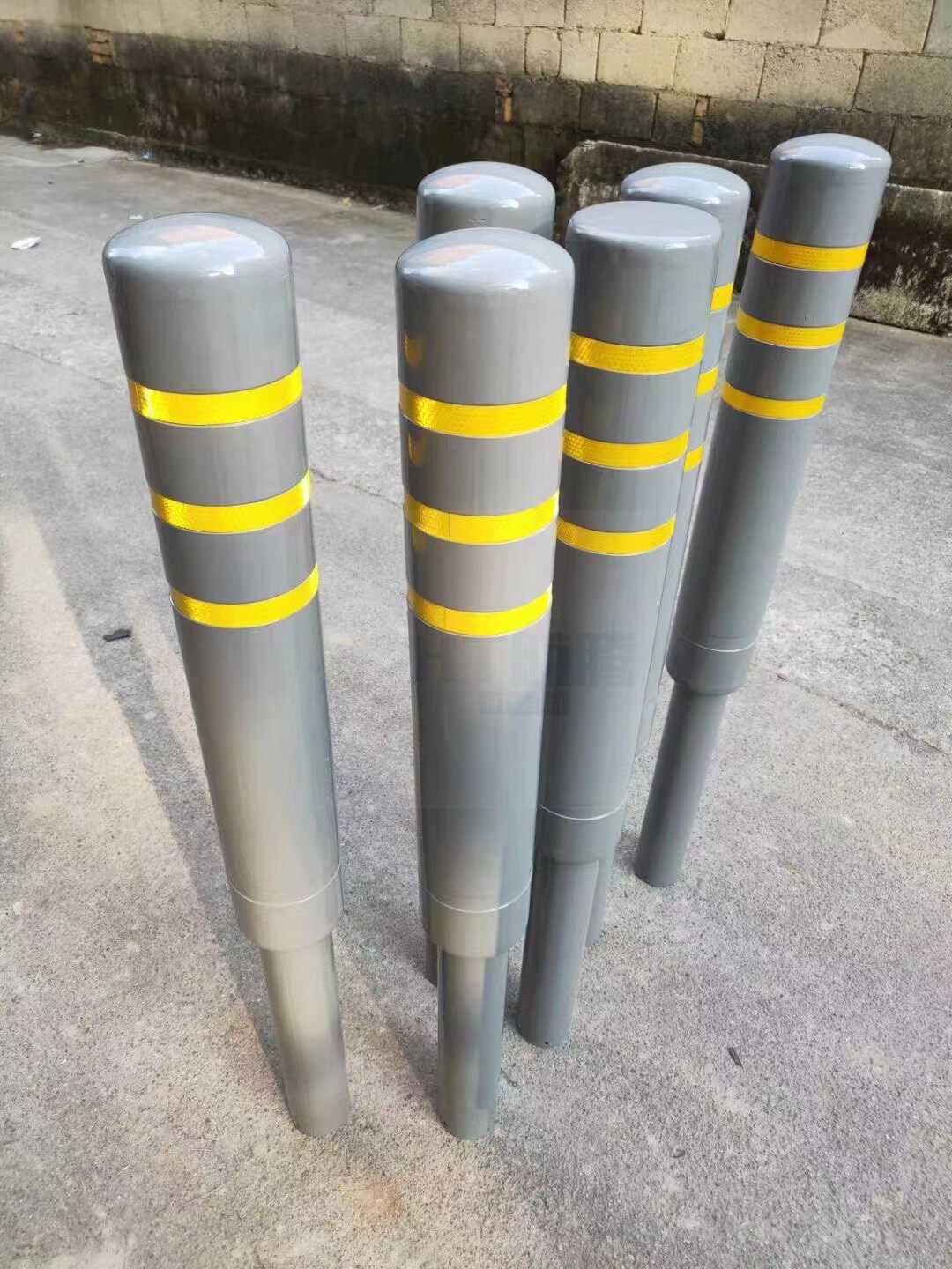 新国标灰色道路警示柱铁立柱塑料反光立柱路桩防撞柱钢管隔离桩护