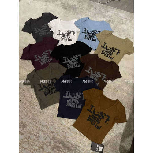 2026春季新款复古印花V领短袖女