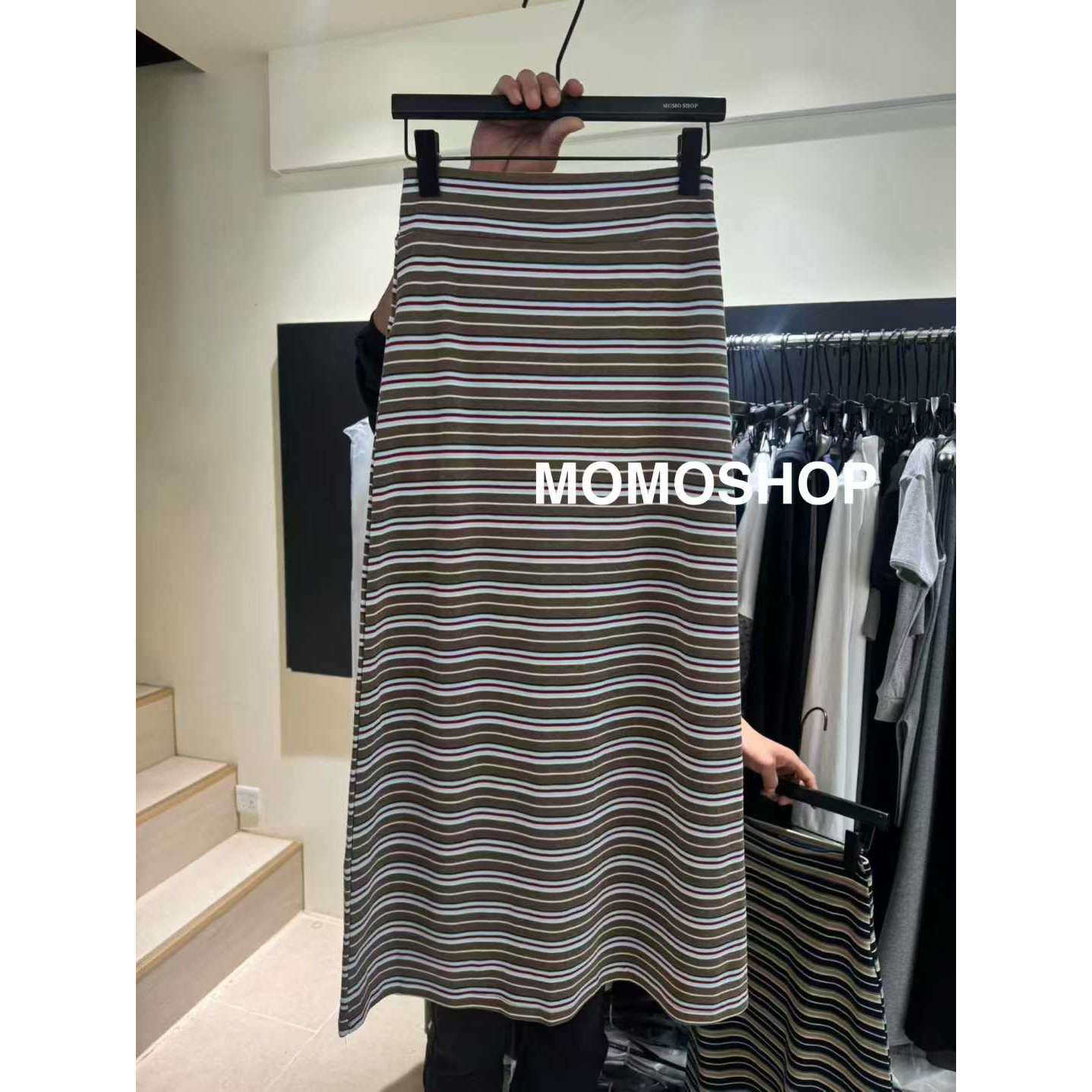 MOMO春季2026新款时髦条纹半身裙