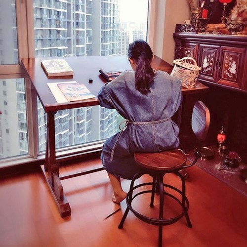 绘画桌美术斜式绘图桌设计师工作台实木书桌画室桌画画桌画架画案