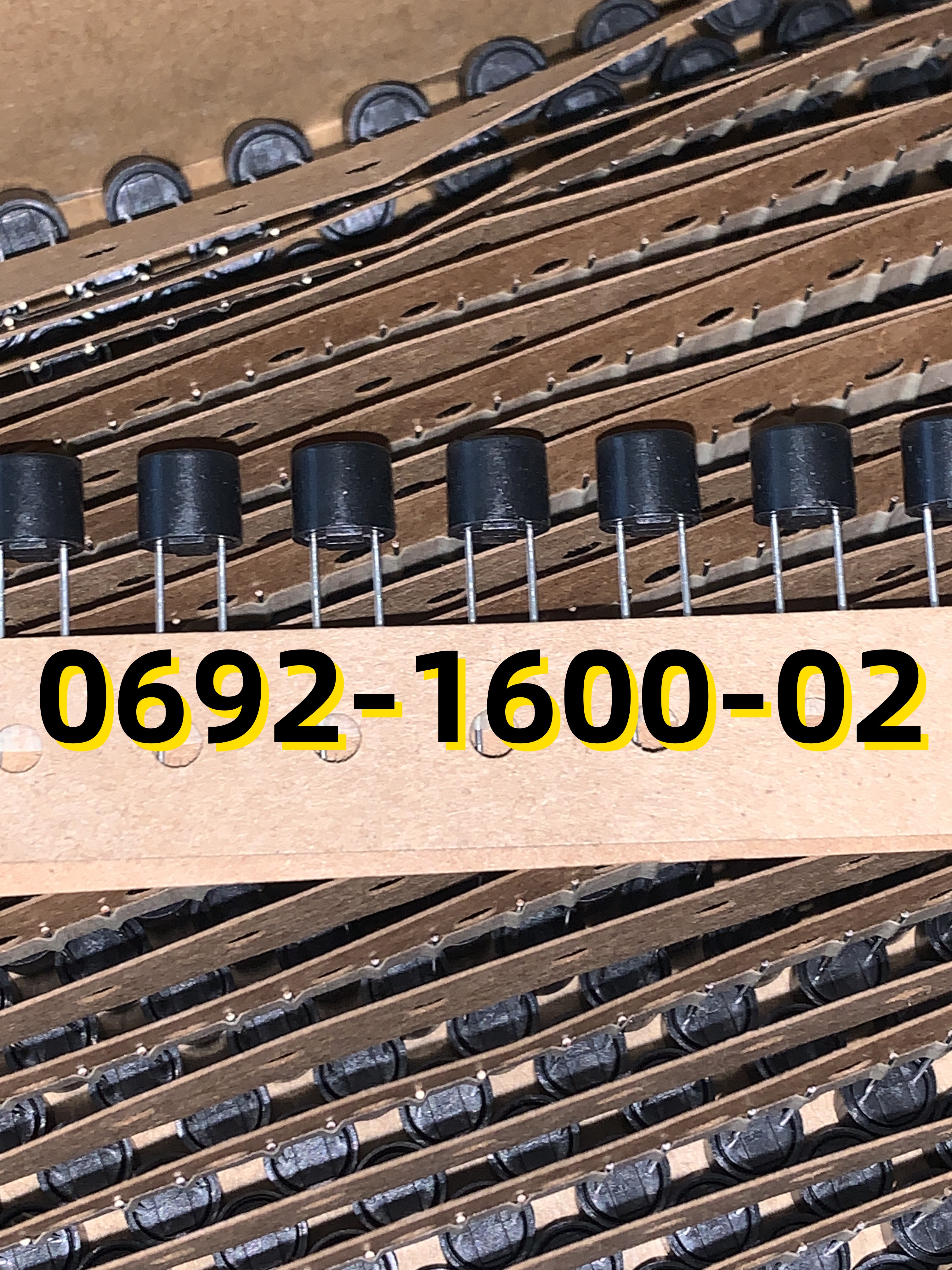 10只 0692-1600-02 保险丝 1.6A250V 35A250V 09+ 原装现货