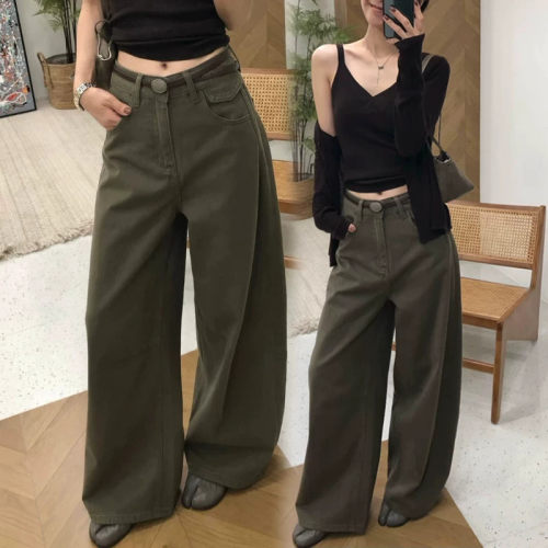 今年流行爆款阔腿牛仔裤松弛感