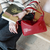 葱木 植鞣牛皮极简通勤hobo包 小众超轻软皮红色包包饺子包女斜挎