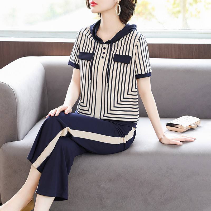 中年妈妈夏装休闲运动服套装洋气中老年人女装夏季短袖卫衣两件套