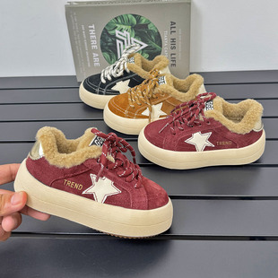 儿童真皮板鞋2025冬季新款加绒小众圆头男童星星运动鞋厚底女童鞋