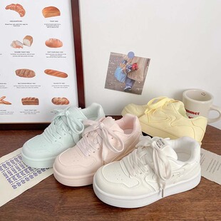 奶白厚底小白鞋2025春秋季新款小众韩版低帮学生透气女童运动板鞋