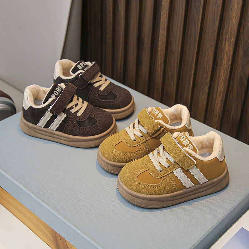 男童鞋加绒运动鞋皮面秋冬季保暖