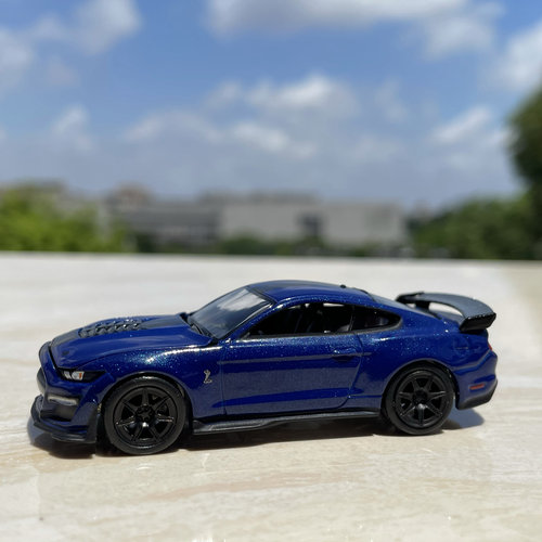 散货1:64福特野马谢尔比GT500 合金汽车模型