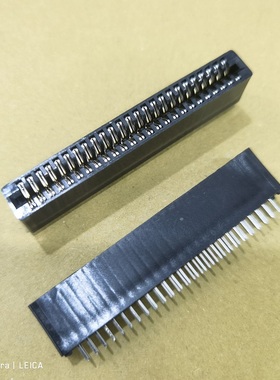 WingTAT 2.5mmGame总线GED50BGFBK-2.5 50P直脚金手指插槽