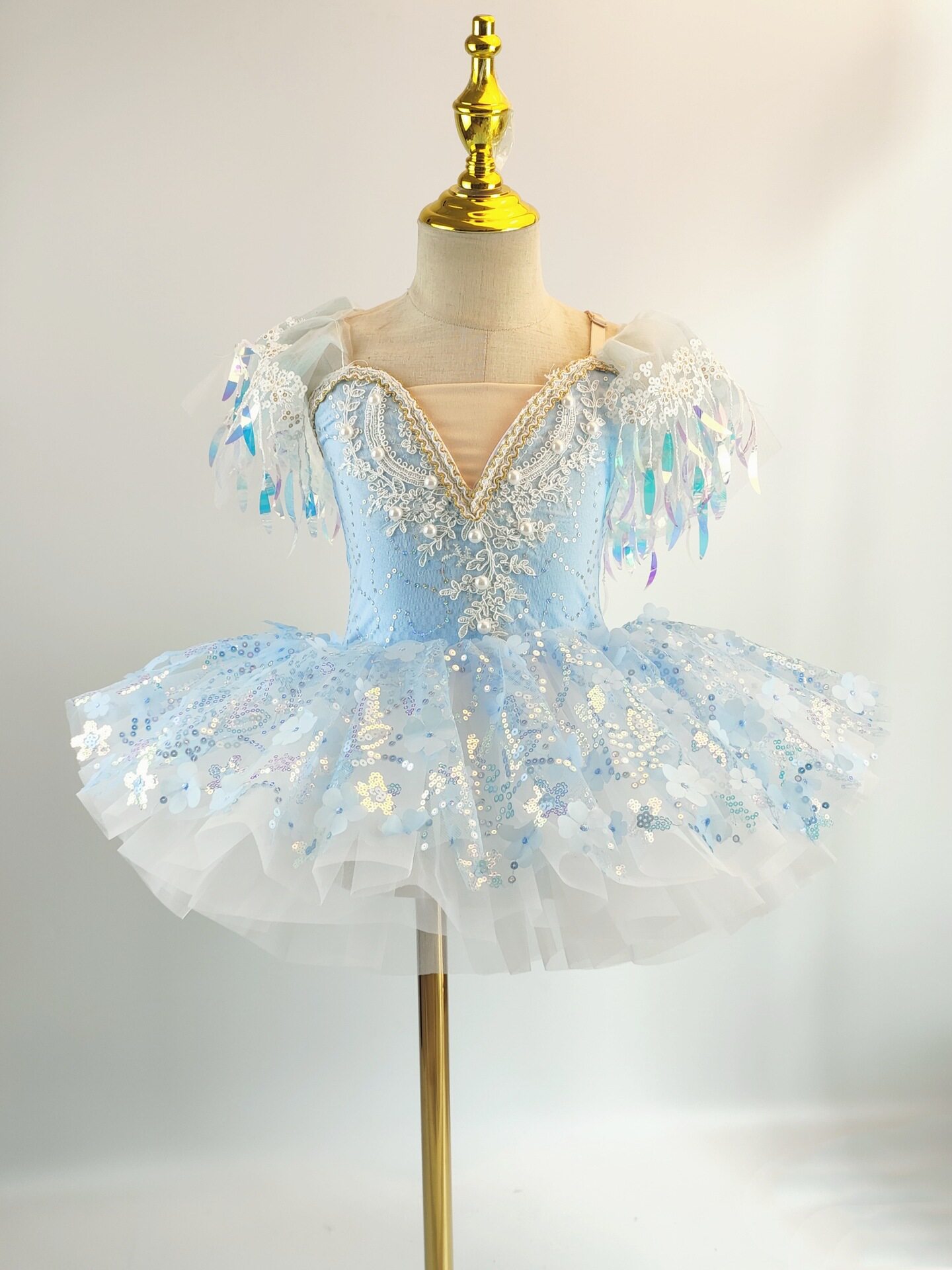 儿童六一舞蹈裙芭蕾女童小天鹅舞蹈服走秀幼儿园宝宝跳舞蓬蓬纱裙