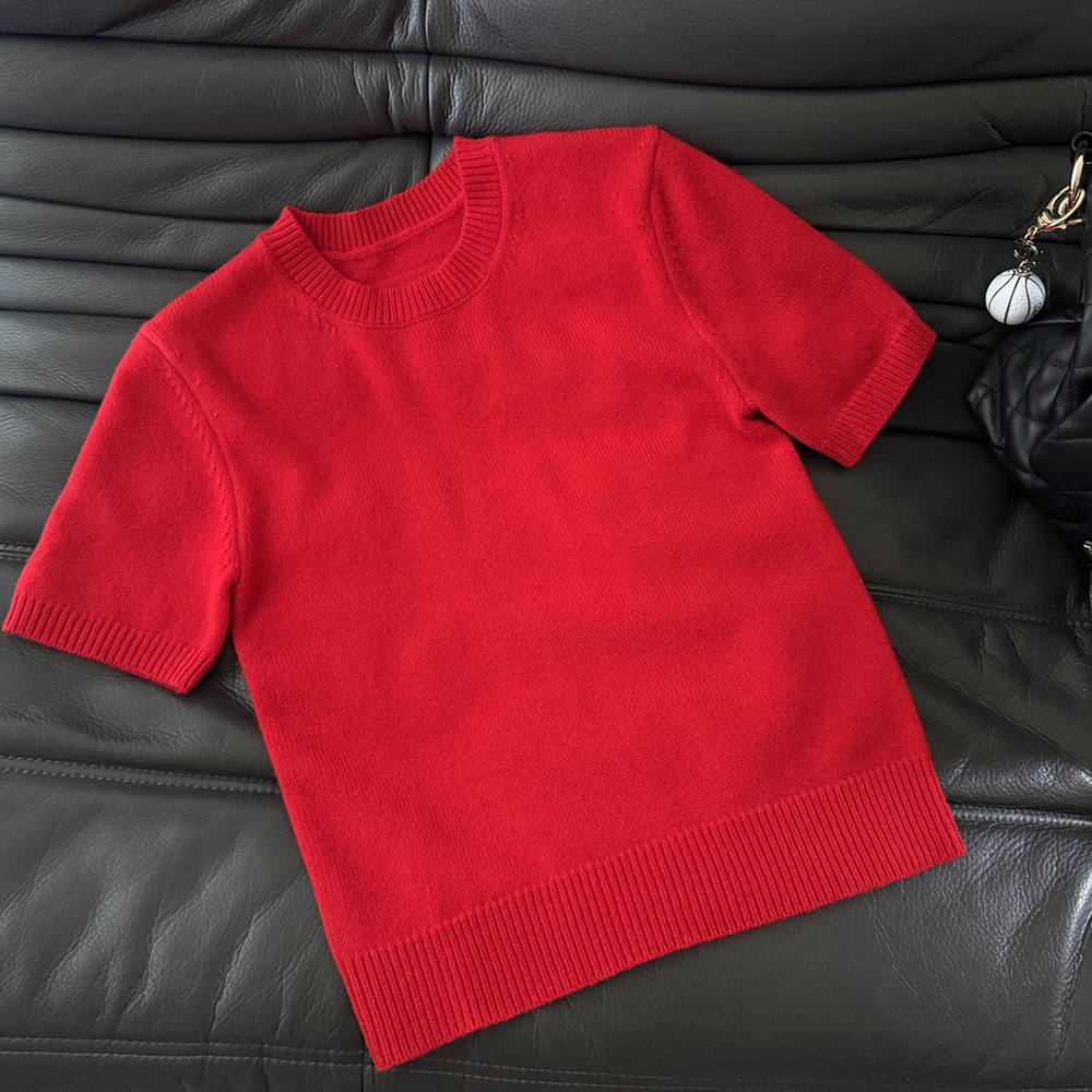 叠搭三角贴布羊毛圆领短袖针织衫