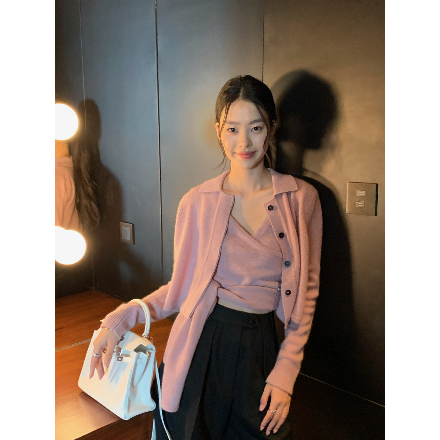 老钱风小翻领短款羊绒针织开衫