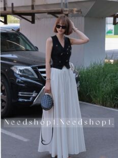 NeedShop12024夏季 白色简约高级感压褶大摆高腰垂感半身裙 新款