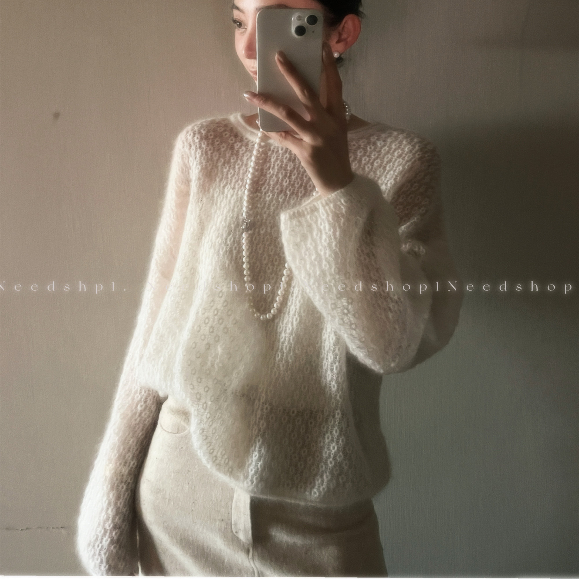 NeedShop1 米白色唯美半透视马海毛朦胧感宽松圆领毛衣女