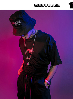 新衣城MASHROOM夏季霓虹灯印花基础短袖T恤宽松男女情侣打底Tee潮