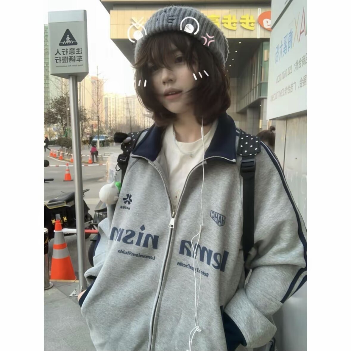 简约休闲2026新款港风上衣女秋季气质显瘦小众宽松百搭学院风外套