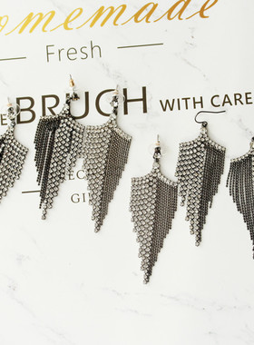 欧美复古精工晚宴优雅黑色流苏水钻金属串珠倒三角不规则镭射耳