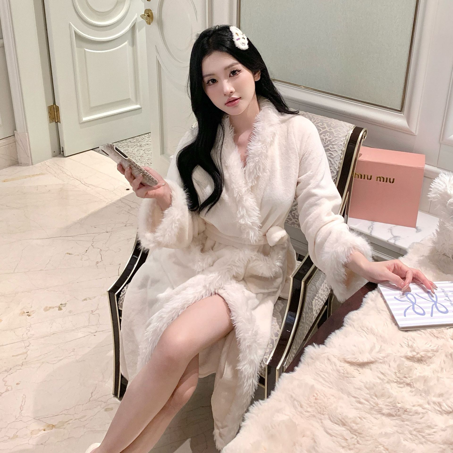 浴袍绒睡袍珊瑚冬季长款法兰绒女款睡衣御姐风精致毛绒羊羔绒睡袍