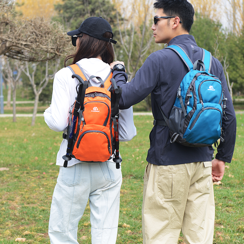 新品登山户外运动双肩包旅行徒步轻便骑行包多功能旅游20L小背囊-封面