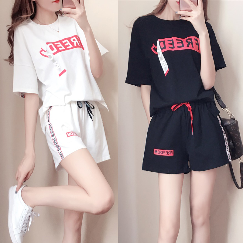 Two pieces of new Korean fashion loose short sleeve oversized shorts for running