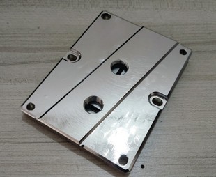 全金属LGA3647水冷头0.2mm水道喷射头