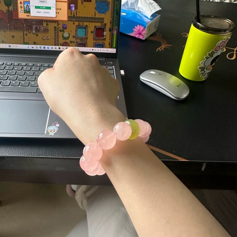 普陀山招财桃花马粉水晶手串