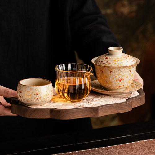 瓷牌茗汝窑描金缠枝盖碗礼盒
