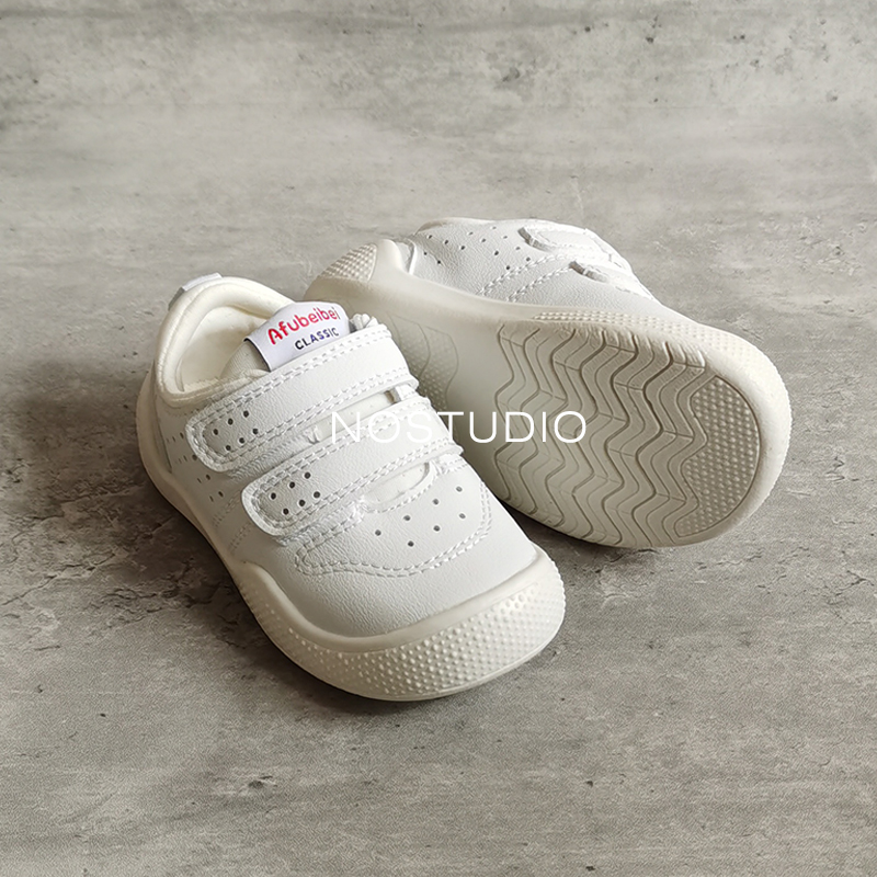 AFU软底宽头幼小童魔术贴白色入园入学防滑运动板鞋