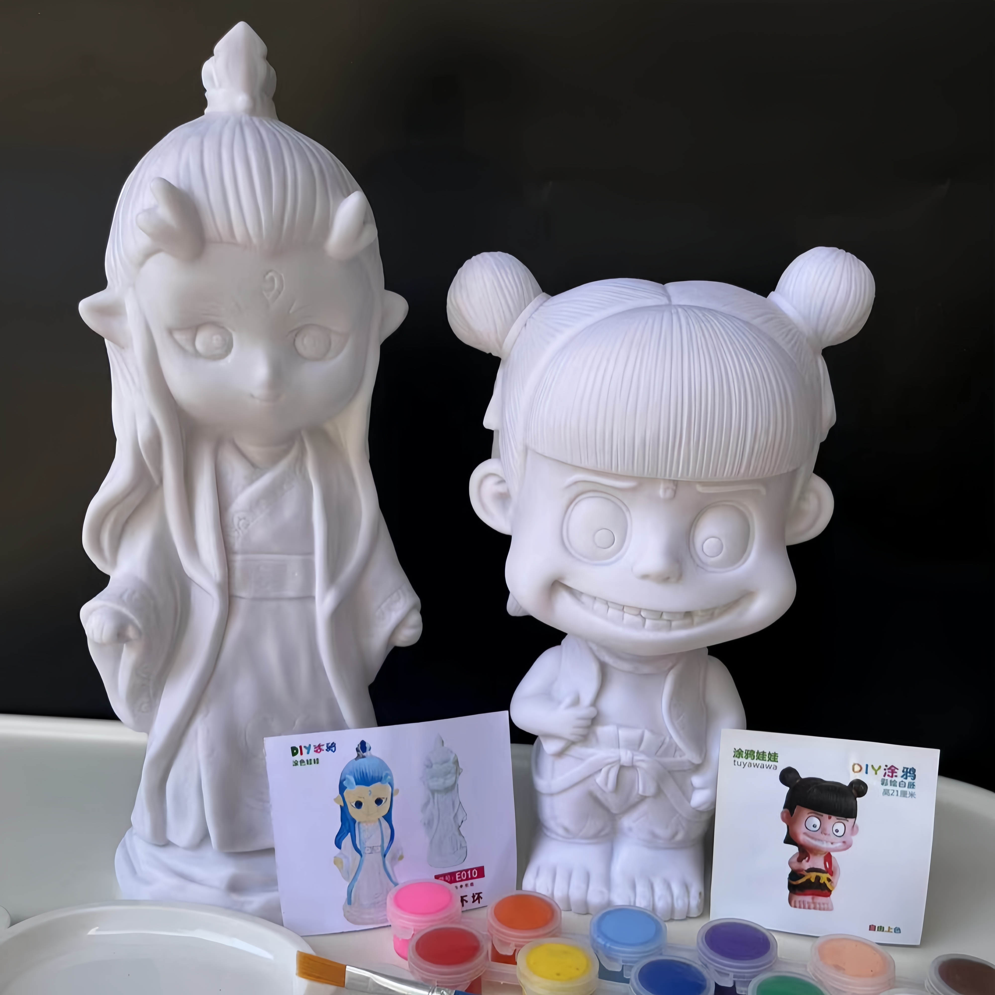 哪吒敖丙存钱罐儿童涂色石膏娃娃
