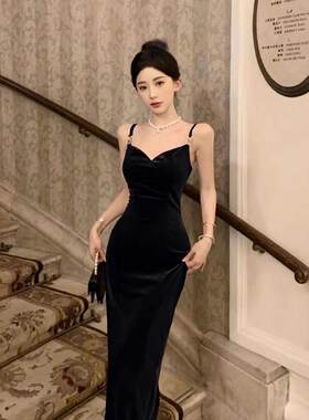 高级感丝绒连衣裙女夏装内搭气质名媛吊带裙子设计褶皱收腰包臀裙